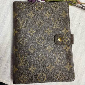 Louis Vuitton Agenda MM